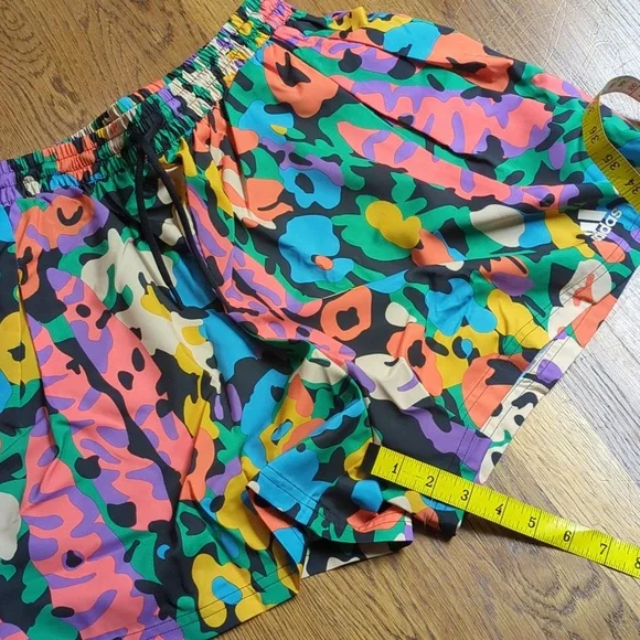 NWT High Waisted Multicolored Abstract Print Graphic Shorts Maximalist Athletic - Picture 9 of 13